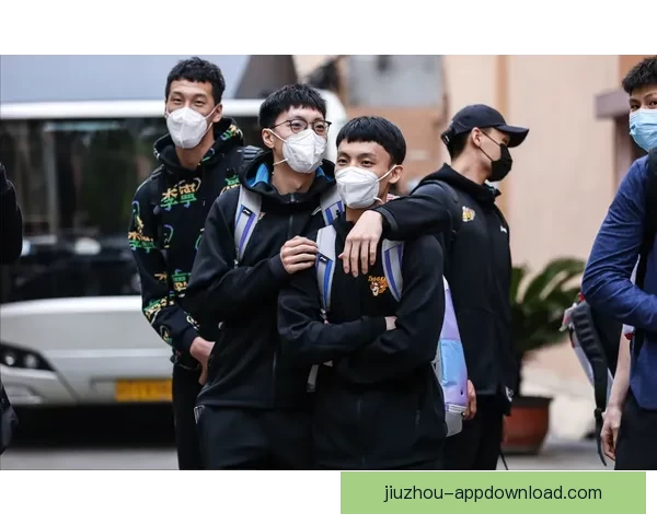 加拿大足协向意大利球迷喊话免费换球衣别再等待四年机会